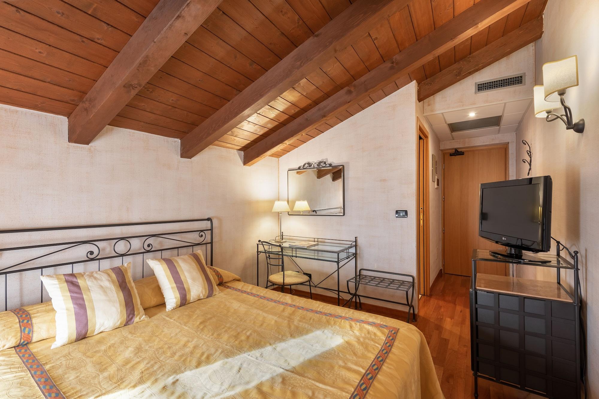 Hotel Marco Polo Verona Esterno foto