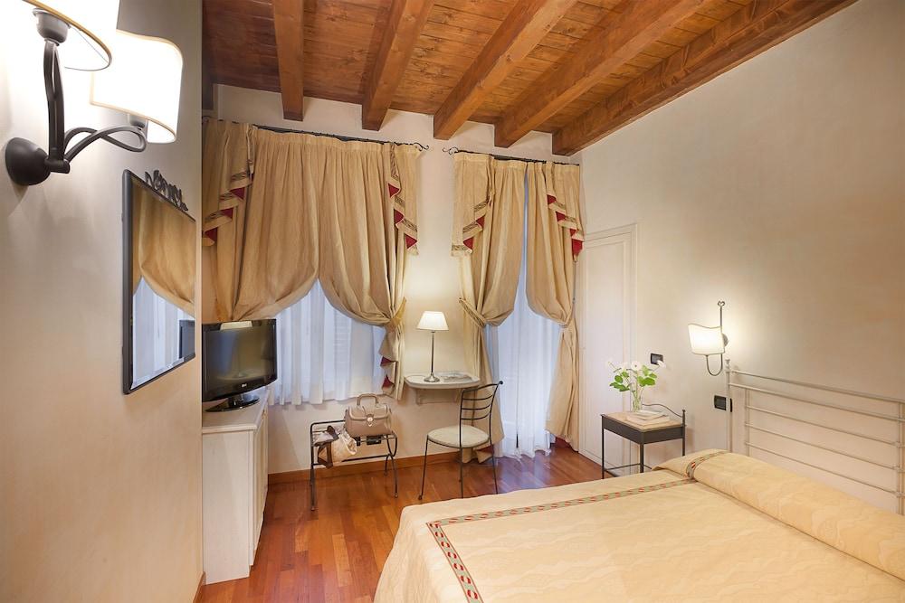Hotel Marco Polo Verona Esterno foto
